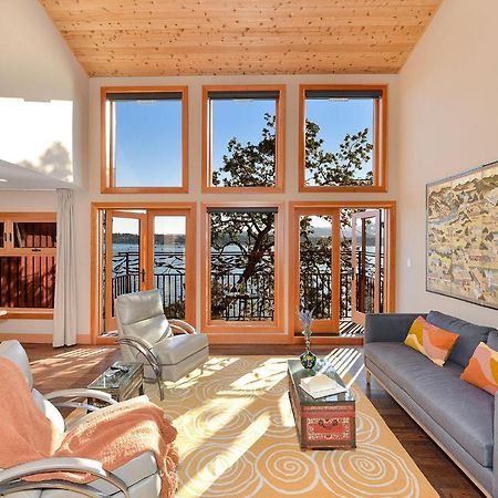 Salishan Tree House Suite Cowichan Bay Bagian luar foto