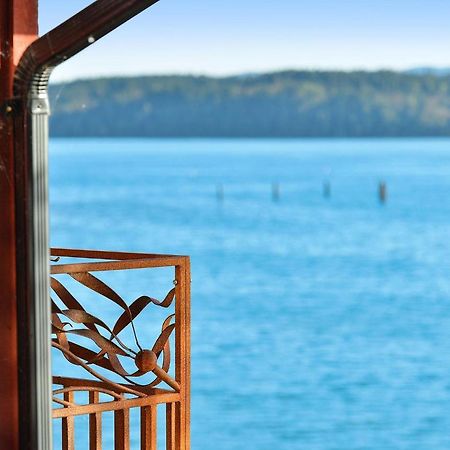 Salishan Tree House Suite Cowichan Bay Bagian luar foto