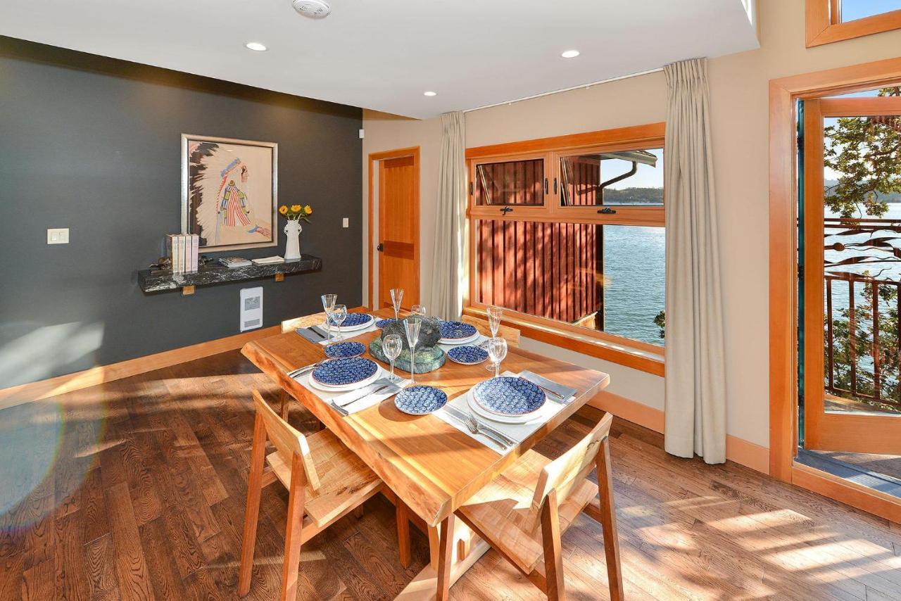 Salishan Tree House Suite Cowichan Bay Bagian luar foto