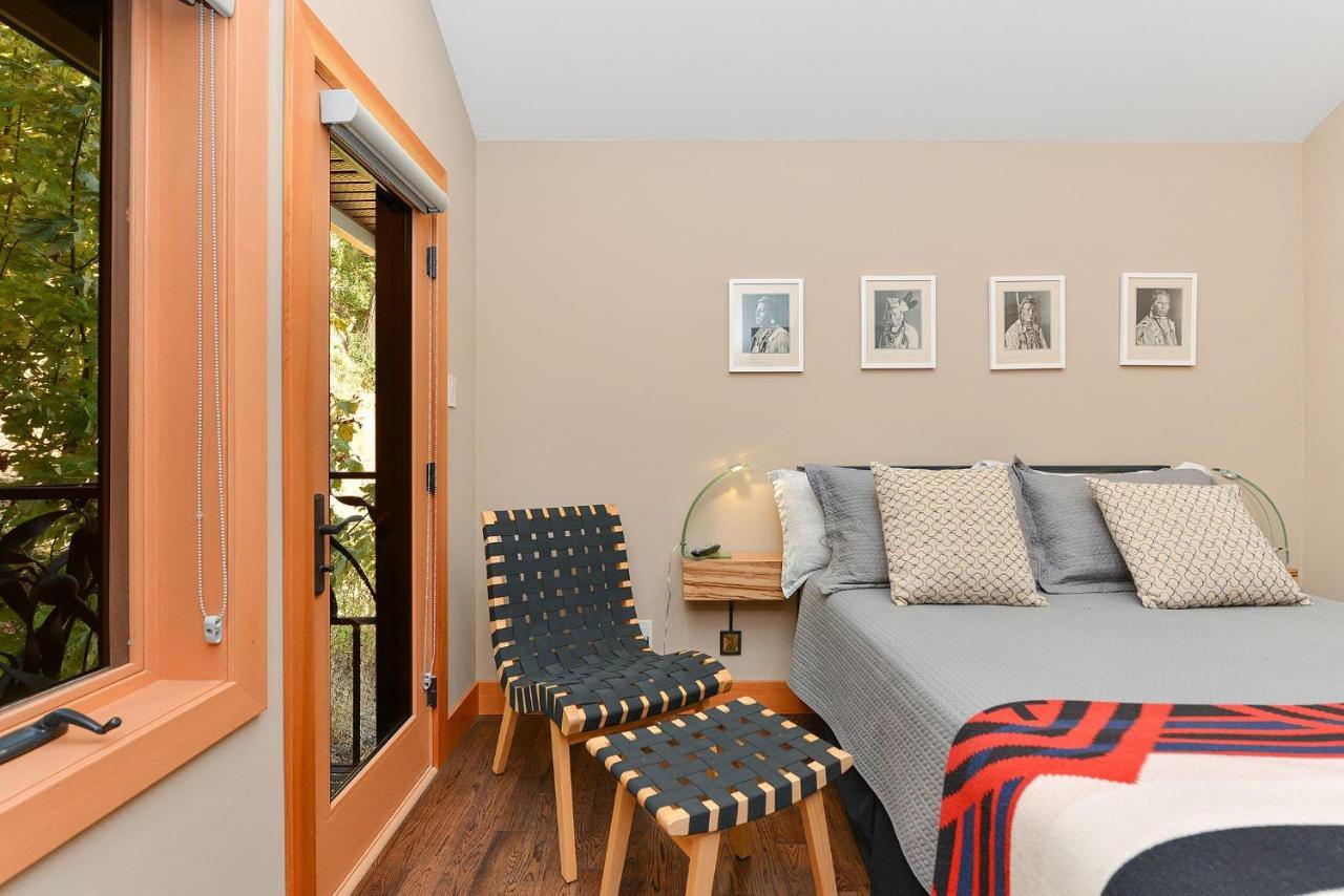 Salishan Tree House Suite Cowichan Bay Bagian luar foto