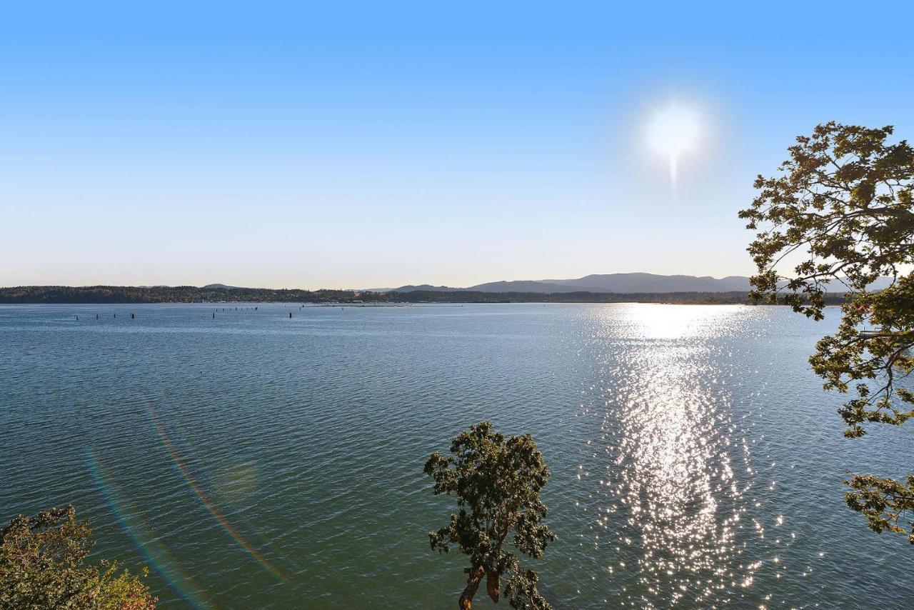 Salishan Tree House Suite Cowichan Bay Bagian luar foto