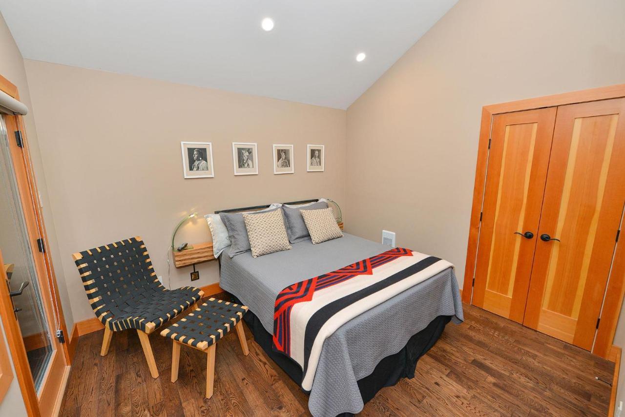 Salishan Tree House Suite Cowichan Bay Bagian luar foto