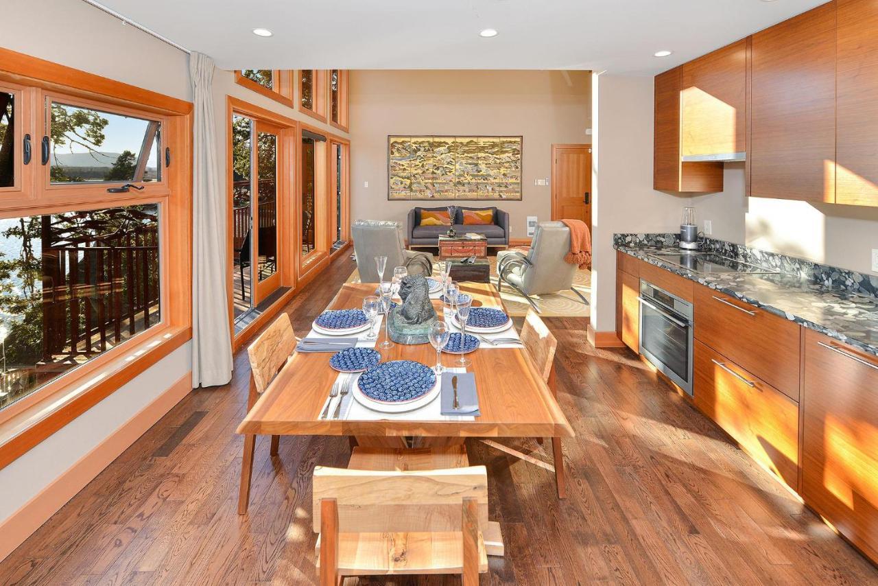 Salishan Tree House Suite Cowichan Bay Bagian luar foto