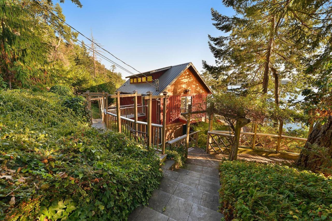 Salishan Tree House Suite Cowichan Bay Bagian luar foto