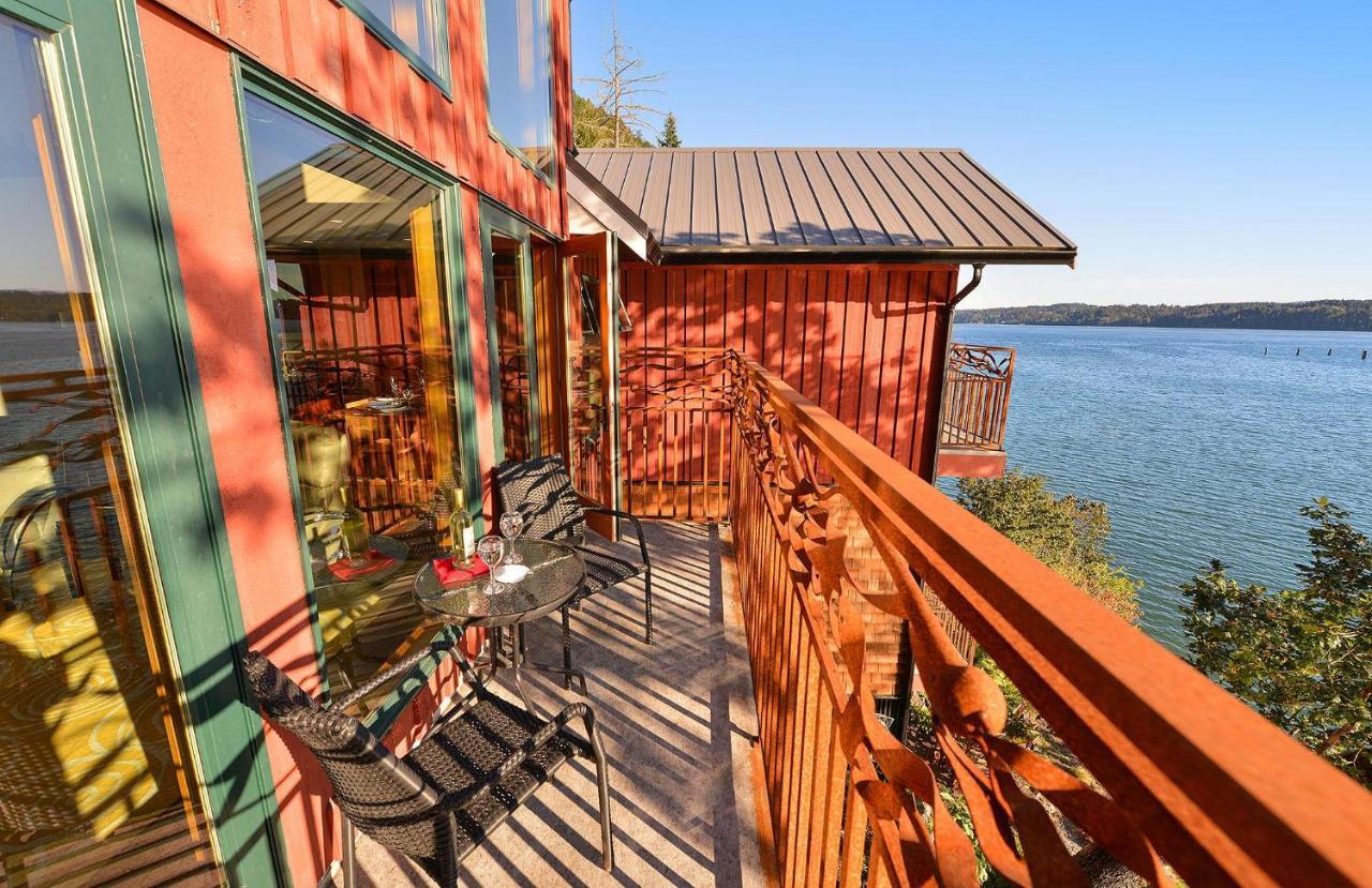Salishan Tree House Suite Cowichan Bay Bagian luar foto