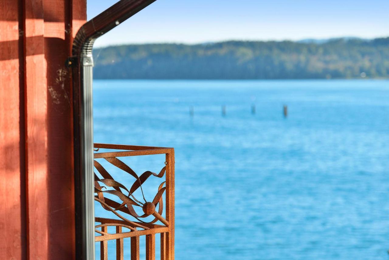 Salishan Tree House Suite Cowichan Bay Bagian luar foto