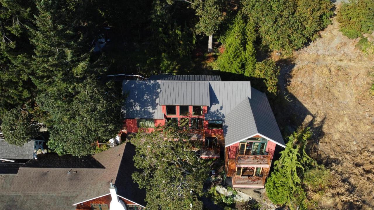 Salishan Tree House Suite Cowichan Bay Bagian luar foto