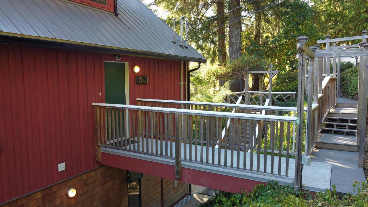 Salishan Tree House Suite Cowichan Bay Bagian luar foto