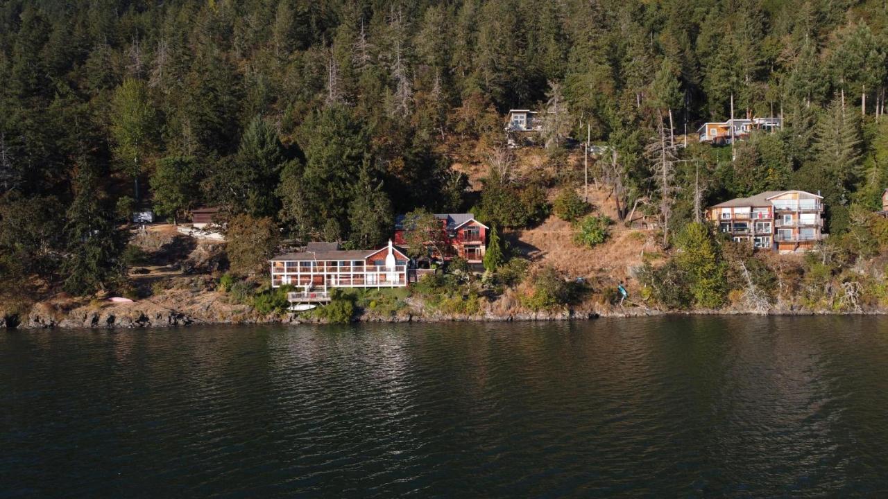 Salishan Tree House Suite Cowichan Bay Bagian luar foto