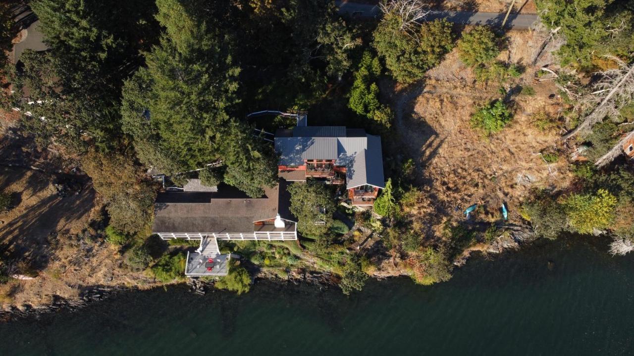 Salishan Tree House Suite Cowichan Bay Bagian luar foto